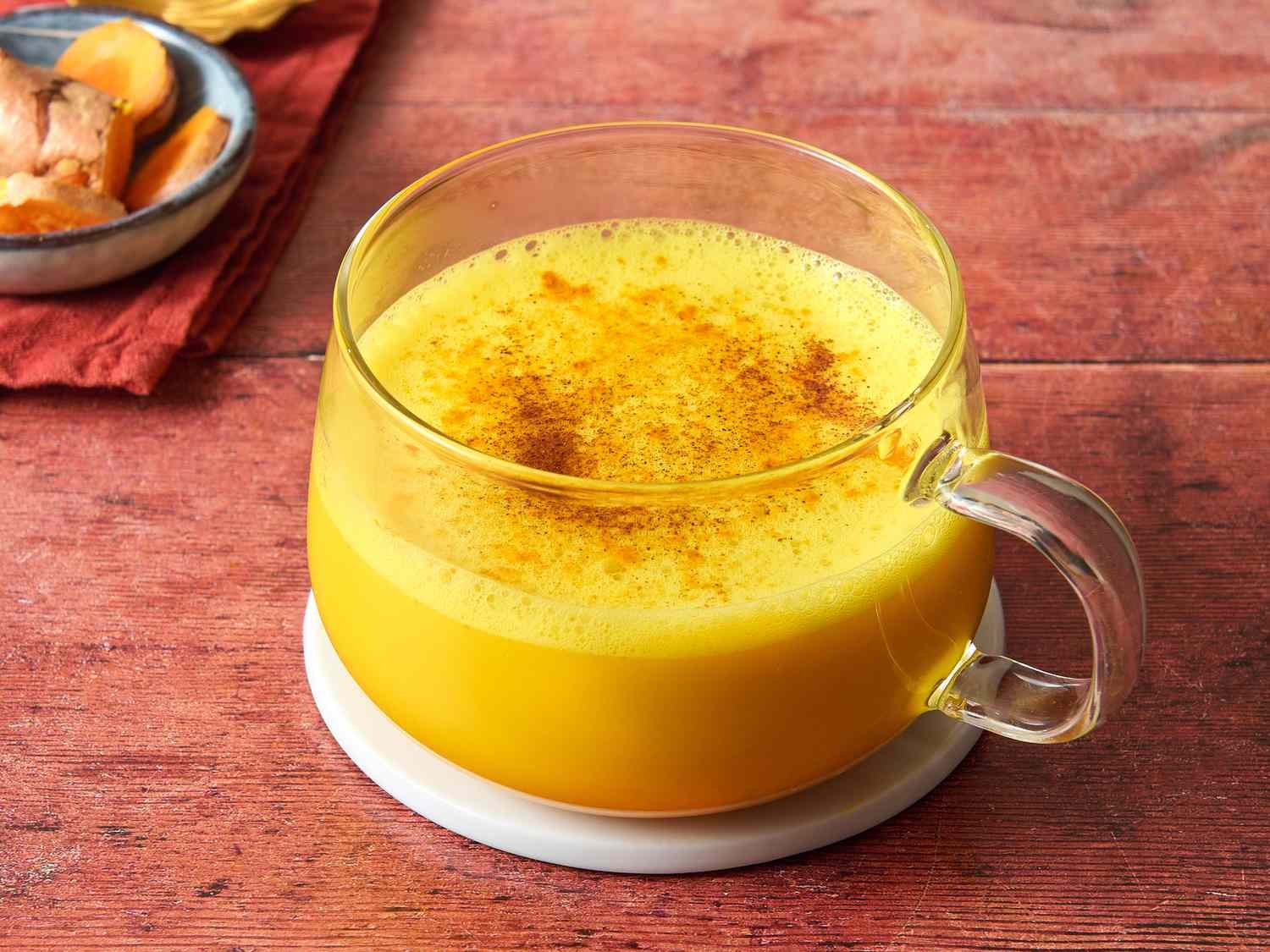 Golden Milk com Cúrcuma: Bebida Cremosa e Aromática