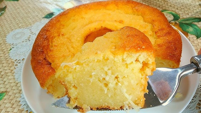 Bolo de Mandioca com Leite Condensado e Coco: Úmido e Caseiro